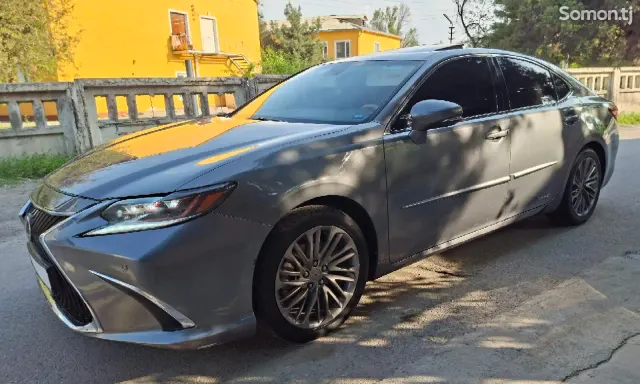 Lexus ES series 2014 · 3.0 AT