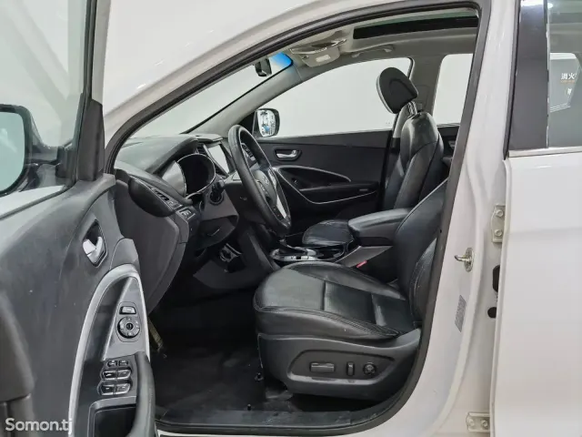 Hyundai Santa Fe 2016 · 2.4 AT