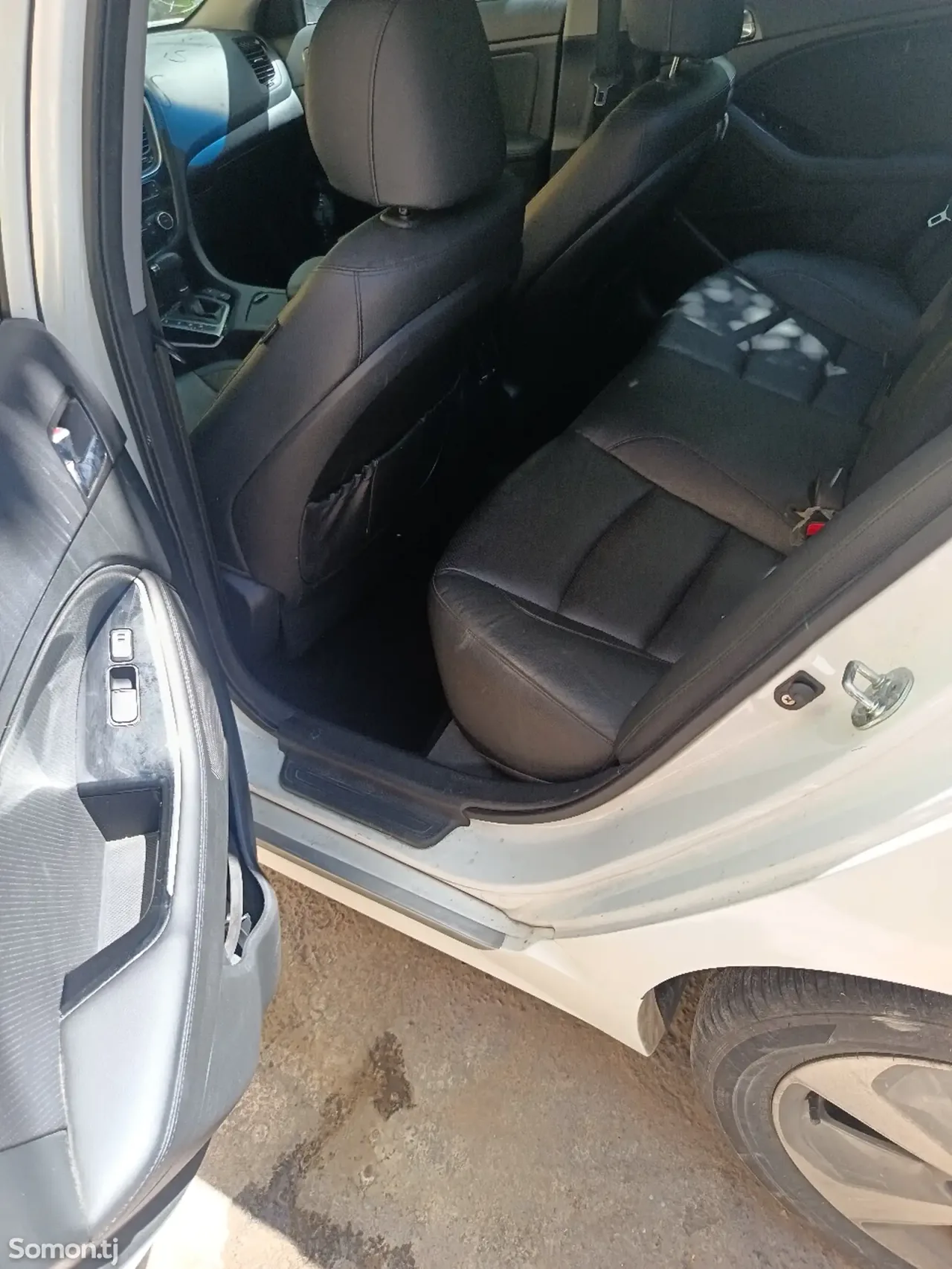 Kia K5 2014 · 2.0 AT