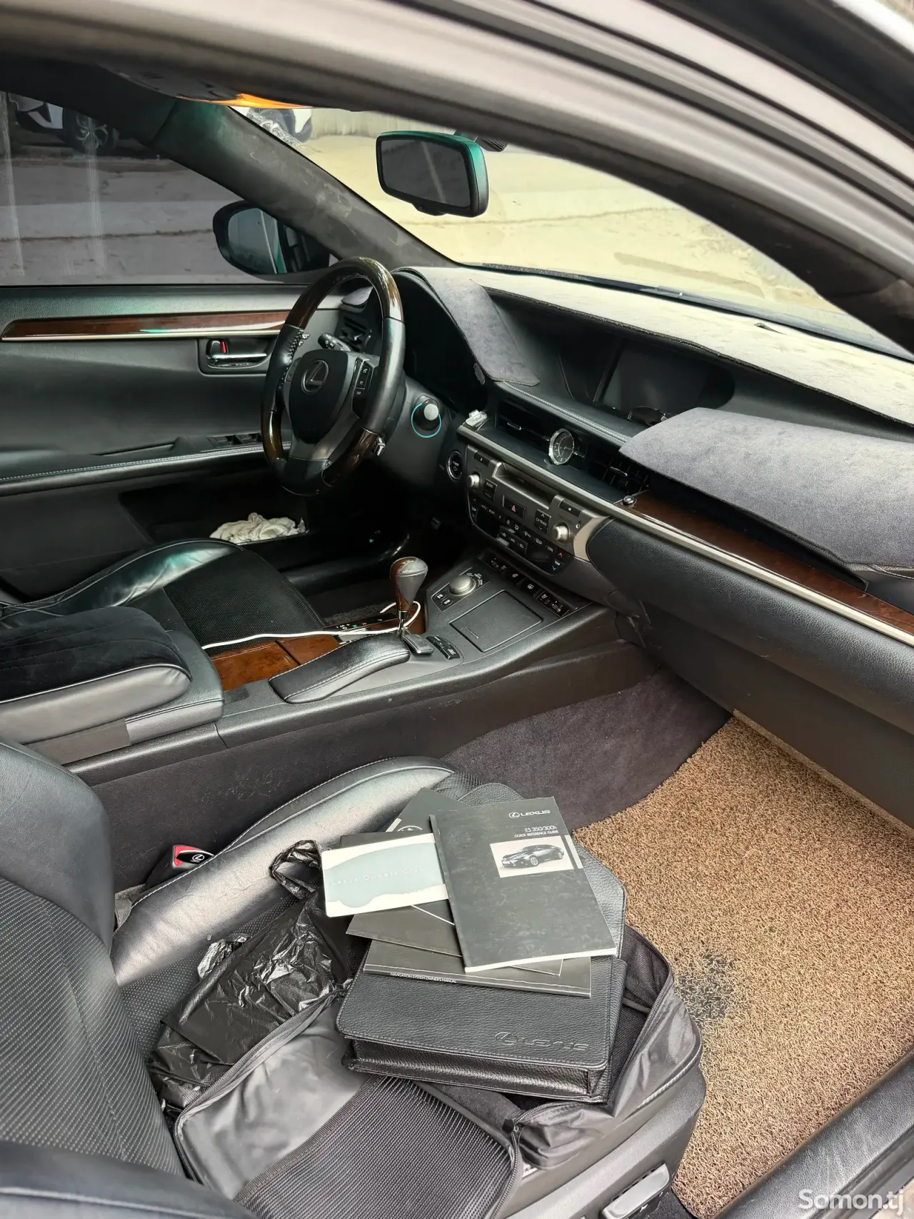 Lexus ES series 2014 · 3.0 AT