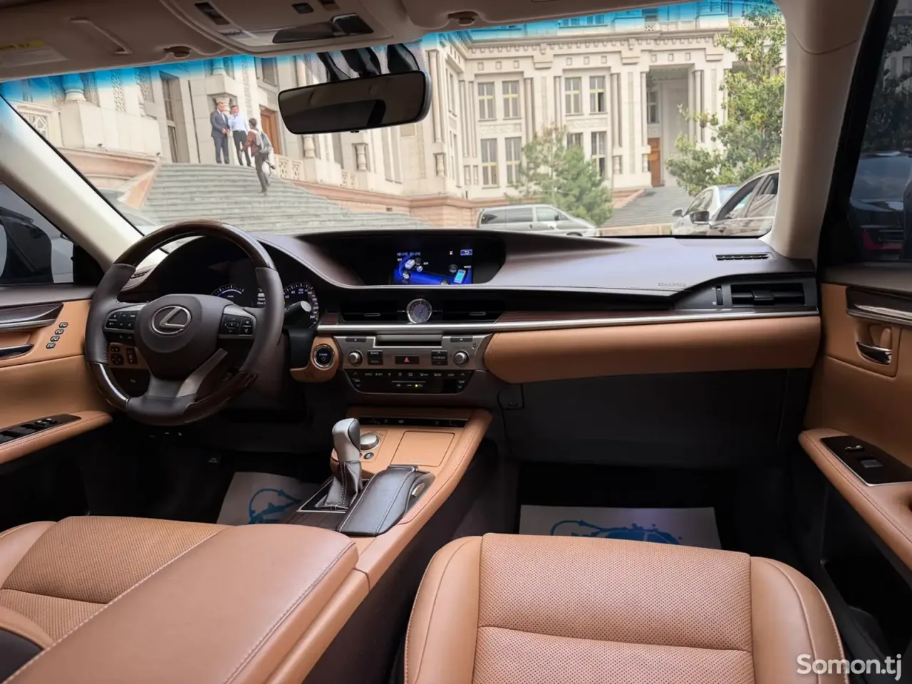 Lexus ES series 2016 · 3.0 AT