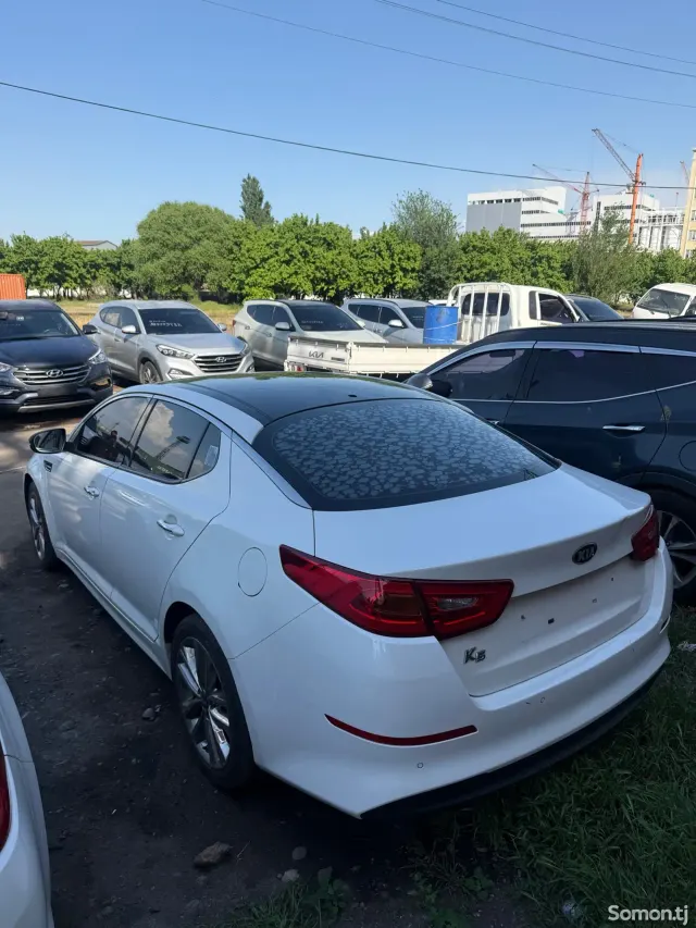 Kia K5 2014 · 2.0 AT