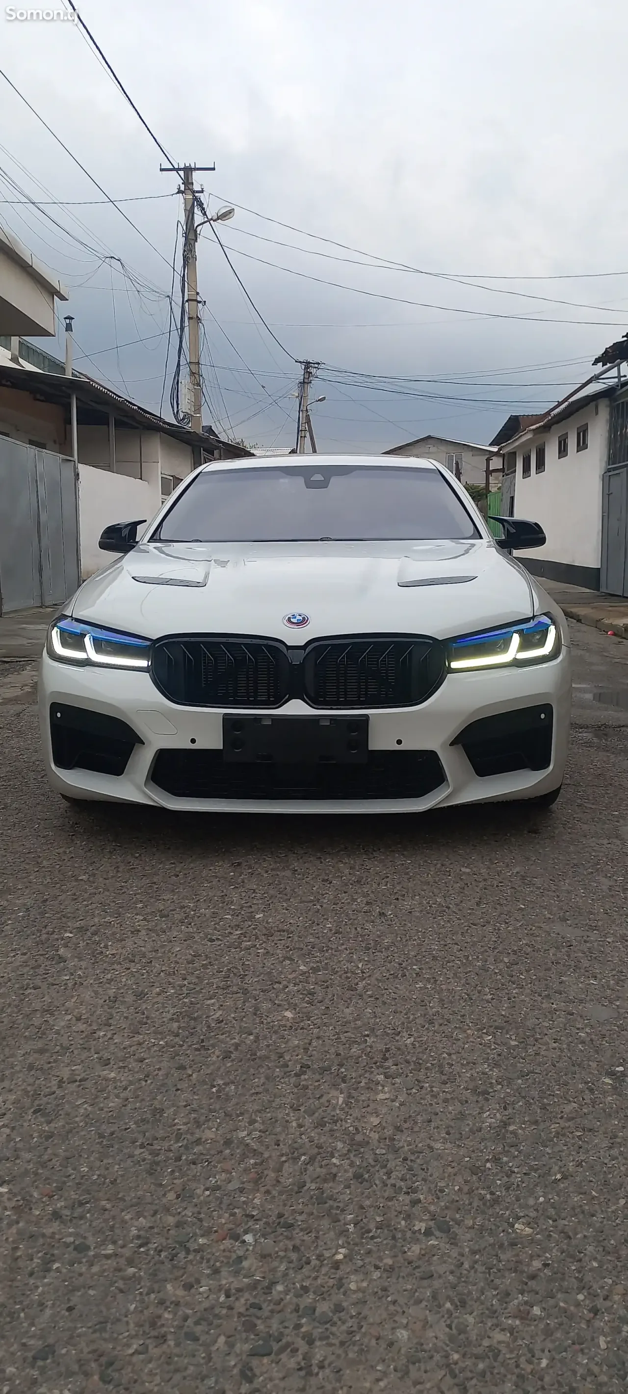BMW 5 series 2016 · 2.0 AT