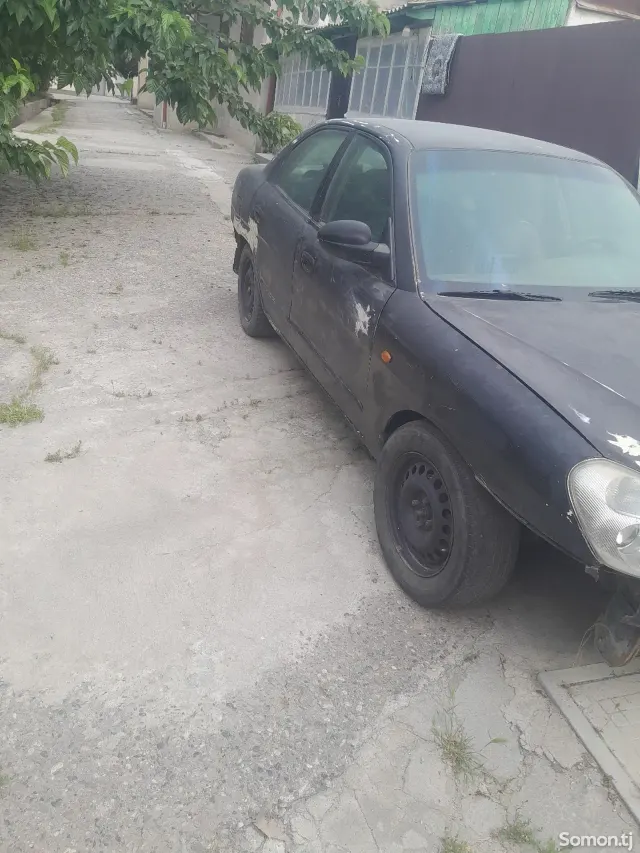 Daewoo Nubira 2004 · 1.6 MT
