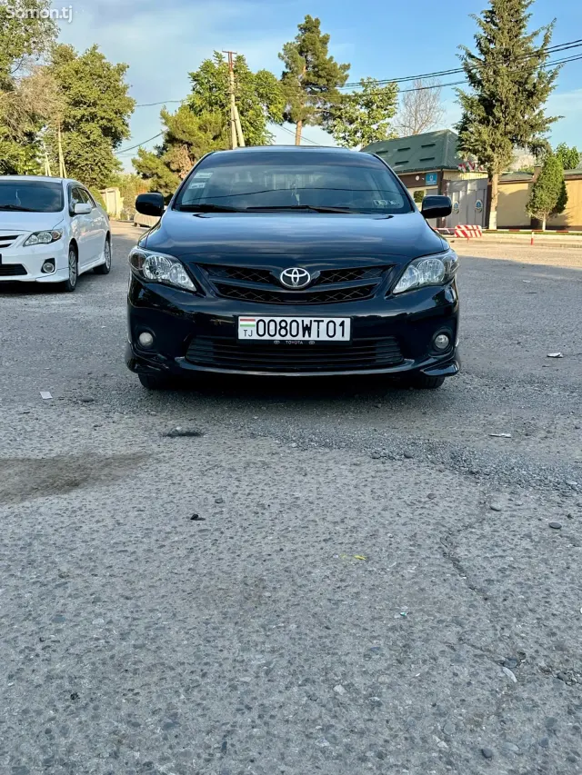 Toyota Corolla 2013 · 1.8 AT