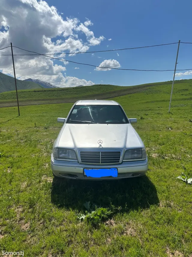 Mercedes-Benz C class 1995 · 1.8 MT