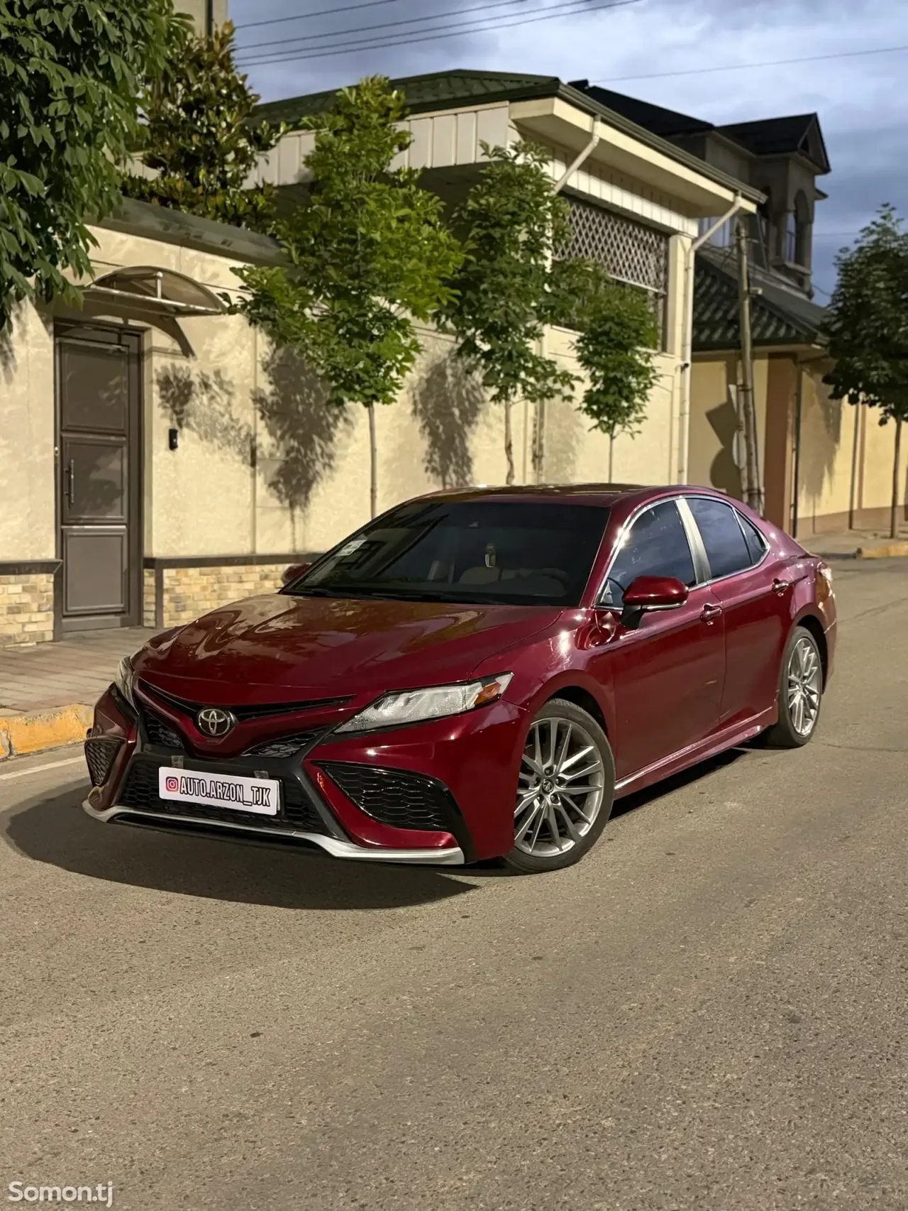 Toyota Camry 2018 · 2.5 AT