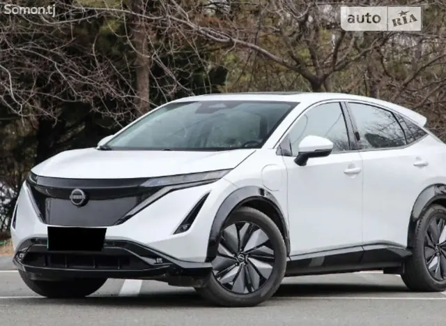 Nissan Almera 2025 · AT