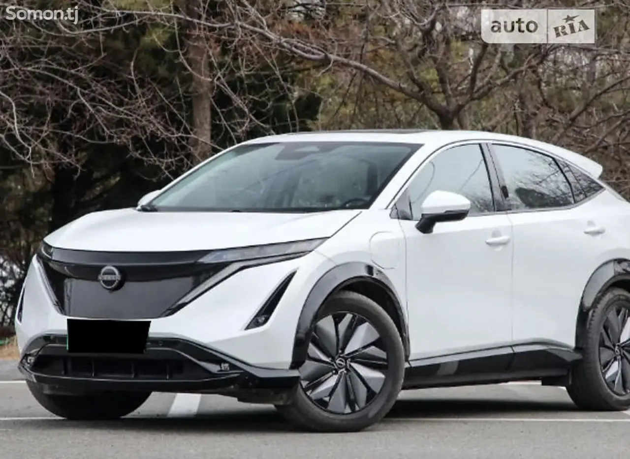 Nissan Almera 2025 · AT