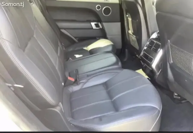 Land Rover Range Rover Sport 2018 · 3.0 AT