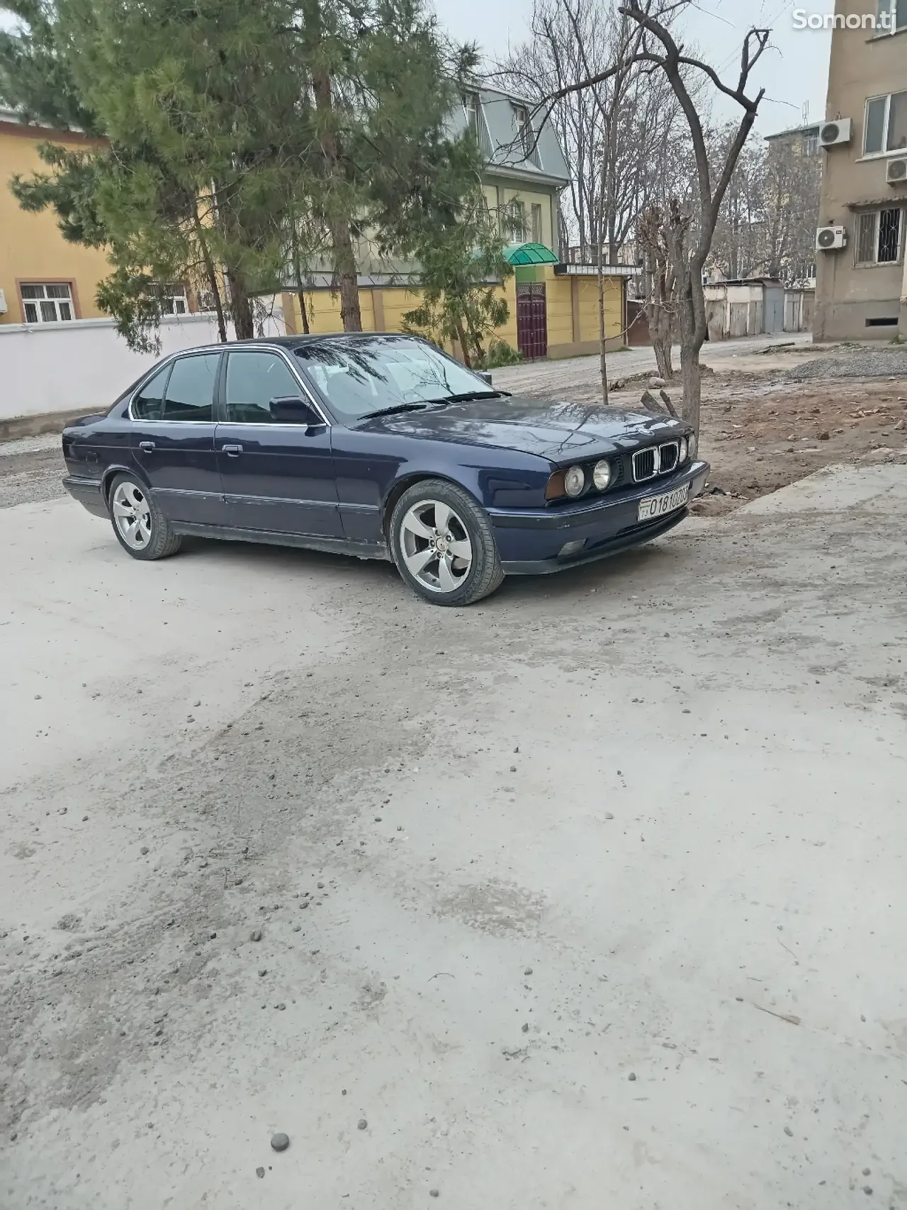 BMW 5 series 1988 · 2.0 MT