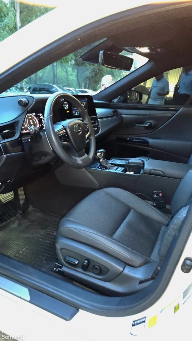Lexus ES series 2023 · 3.0 AT