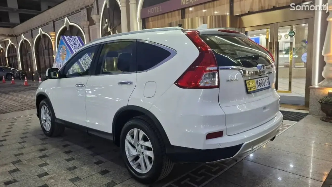 Honda CR-V 2016 · 2.4 AT