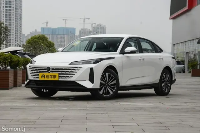Changan Eado 2025 · AT