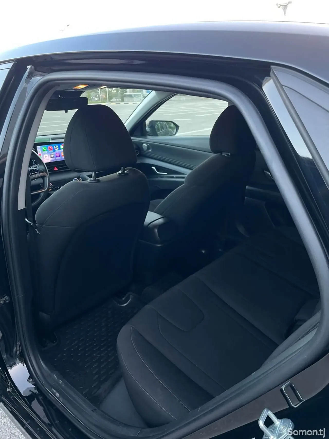 Hyundai Elantra 2022 · 2.0 AT