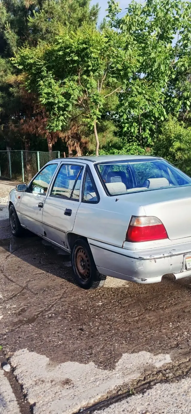 Daewoo Nexia 1996 · 1.6 MT