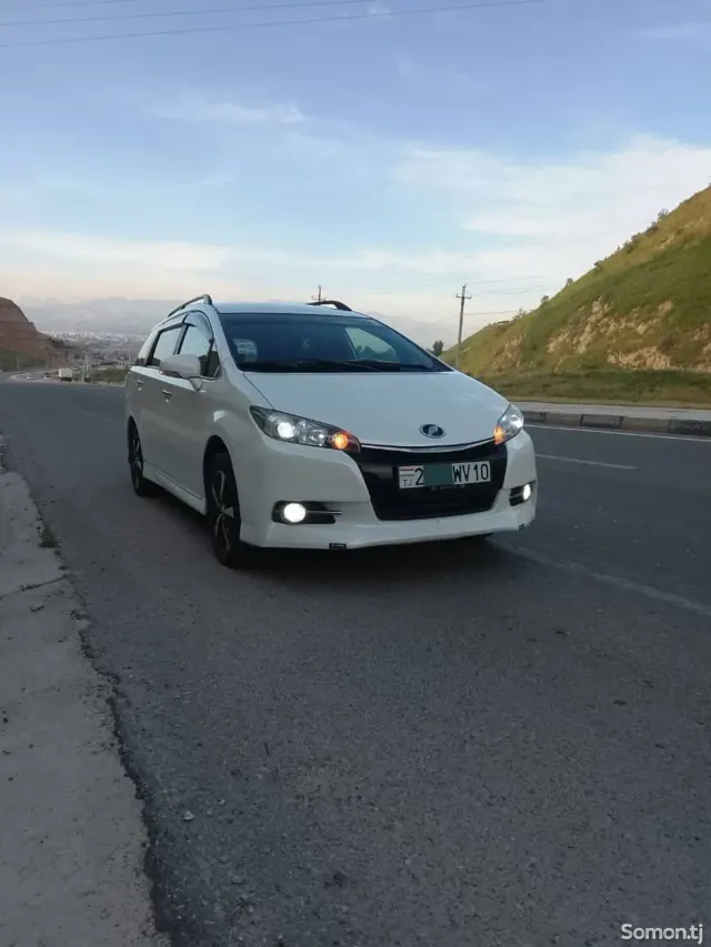 Toyota Wish 2015 · 1.8 AT