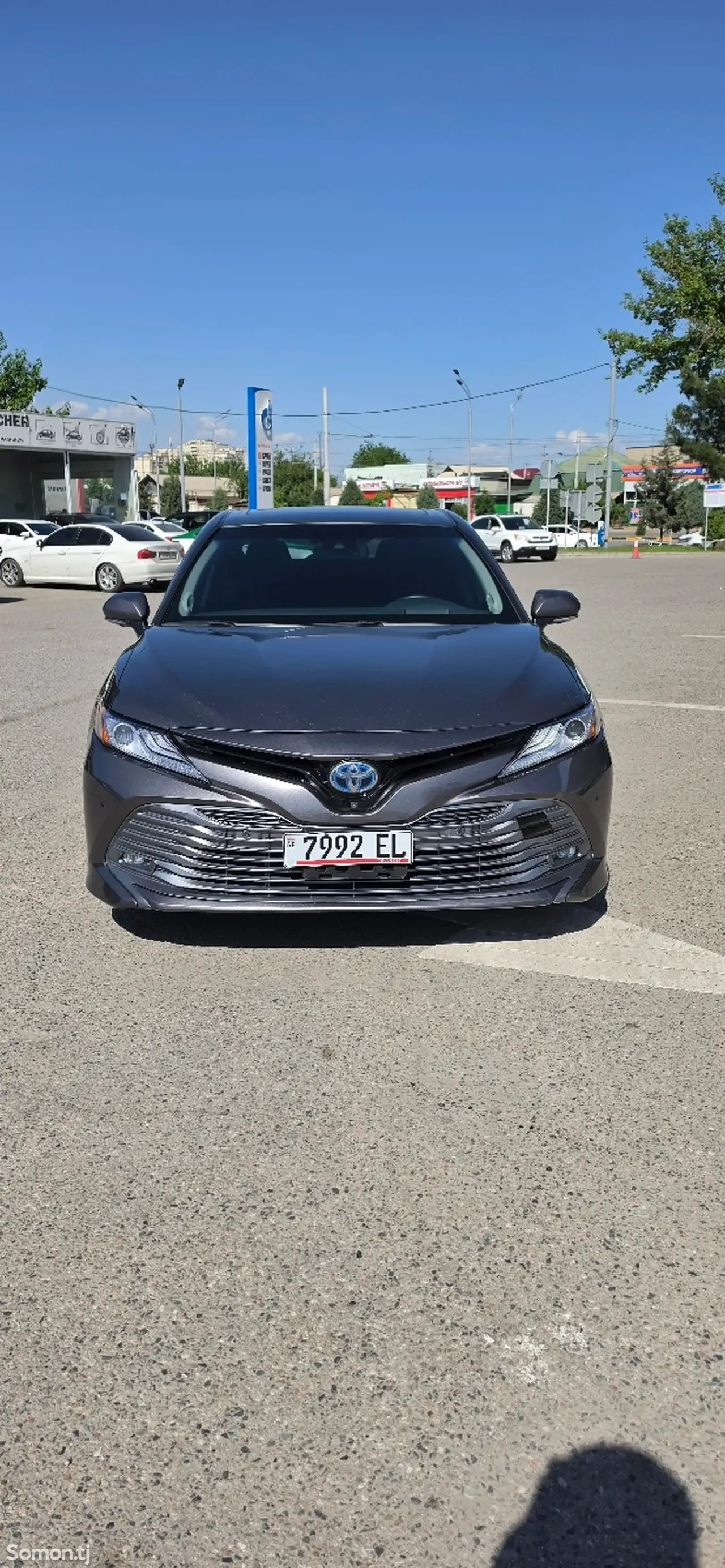 Toyota Camry 2018 · 2.5 AT