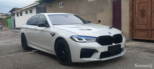BMW 5 series 2016 · 2.0 AT