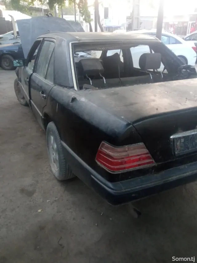 Mercedes-Benz C class 1994 · 1.8 MT