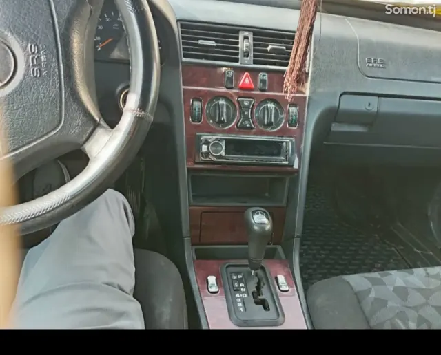 Mercedes-Benz C class 1998 · 2.0 AT