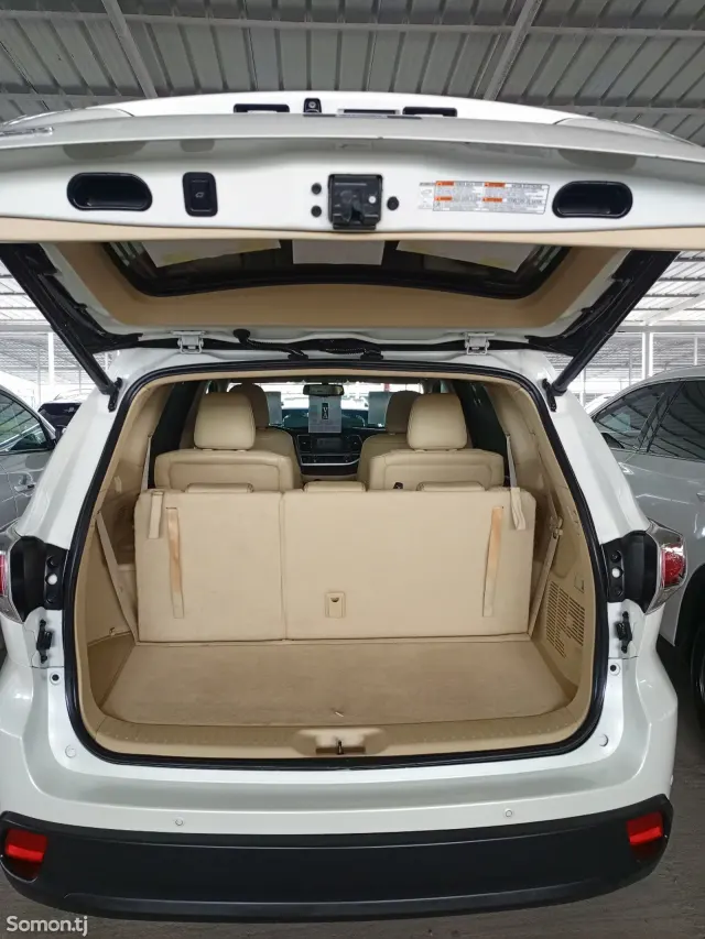 Toyota Highlander 2016 · 3.5 AT