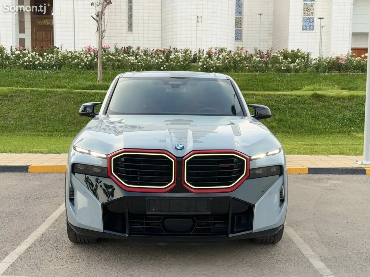 BMW XM 2024 · 4.4 AT
