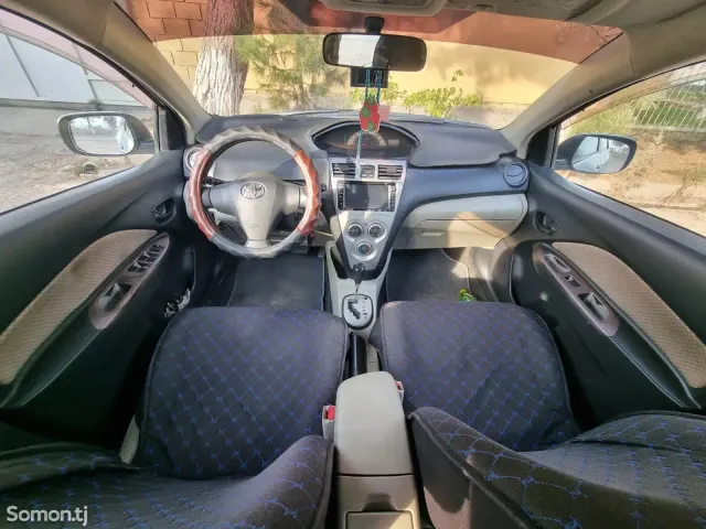 Toyota Belta 2006 · 1.3 AT