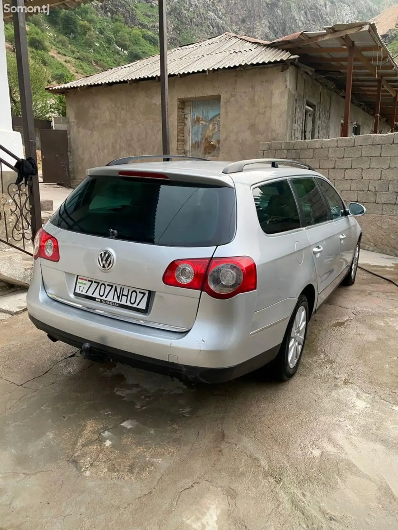 Volkswagen Passat 2007 · 2.0 MT