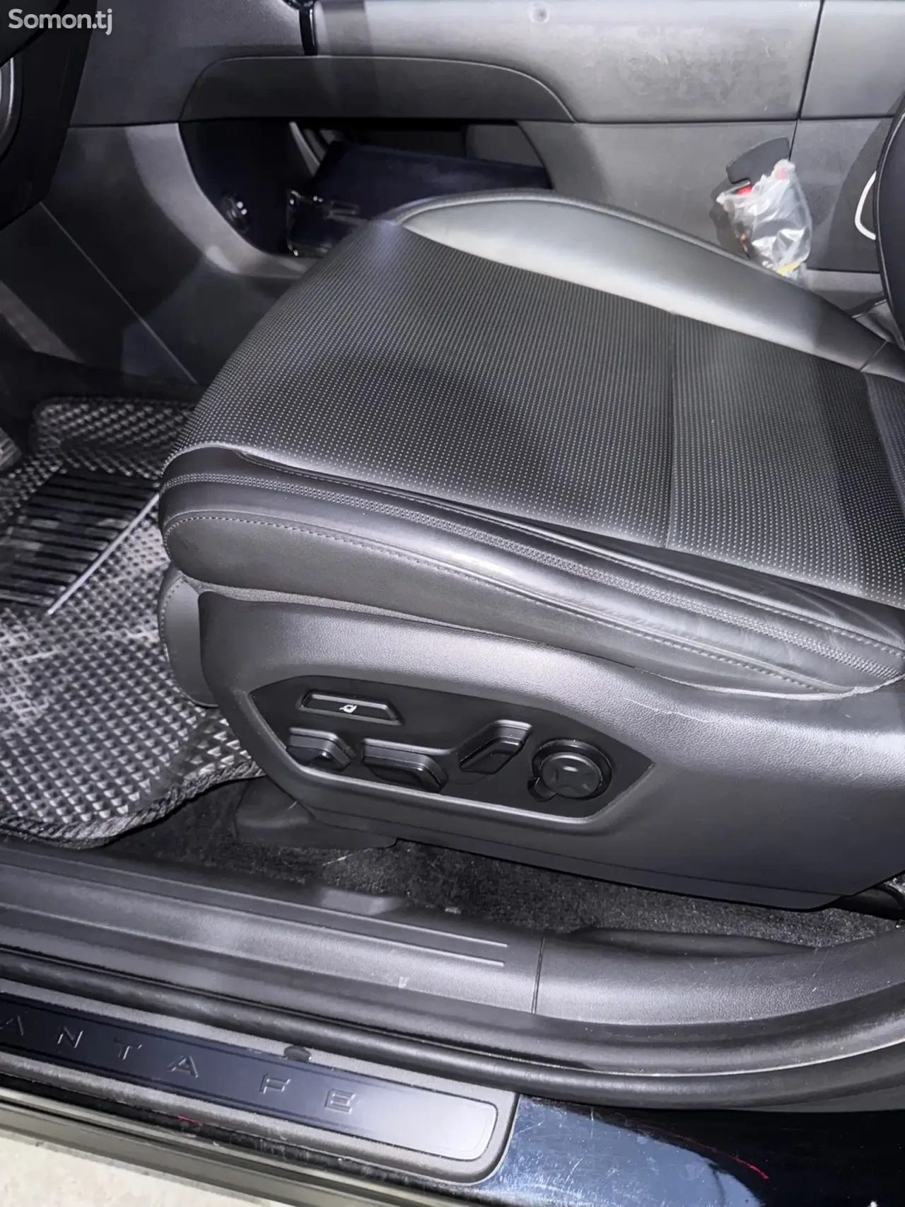 Hyundai Santa Fe 2024 · 2.5 AT