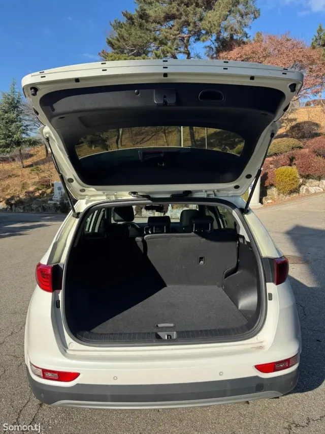 Kia Sportage 2016 · 1.7 AT