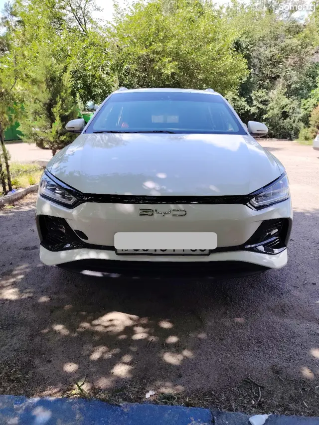BYD E2 2024 · AT