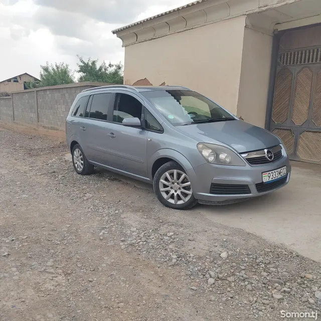 Opel Zafira 2006 · 1.8 MT