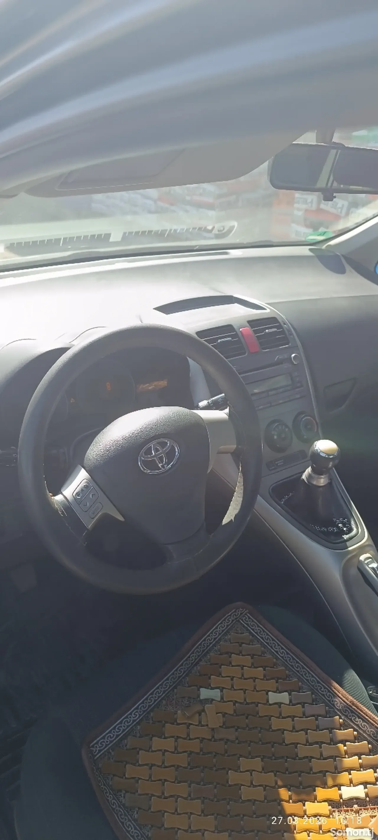 Toyota Auris 2008 · 1.4 MT