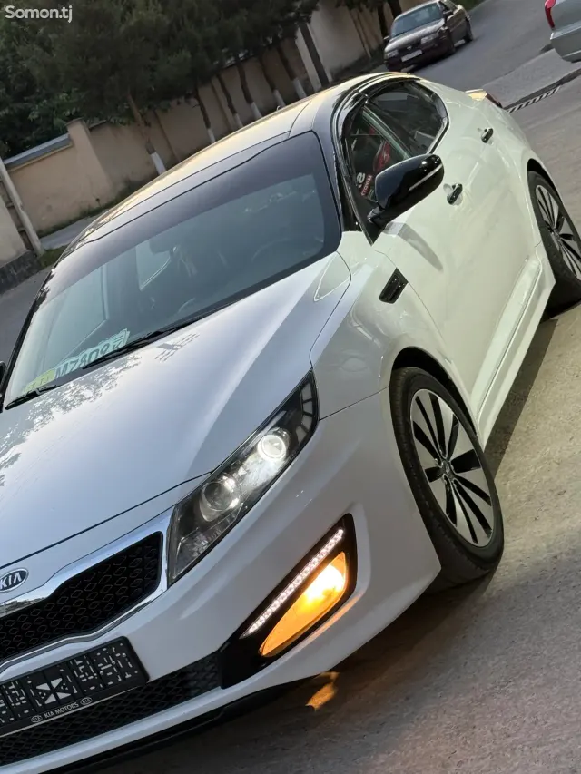 Kia K5 2010 · 2.0 AT