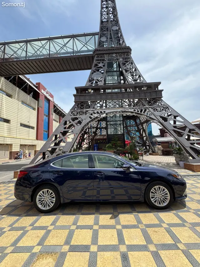 Lexus ES series 2014 · 3.5 AT