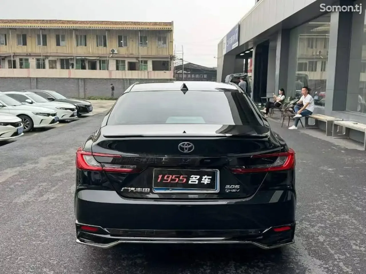 Toyota Camry 2025 · 2.0 AT