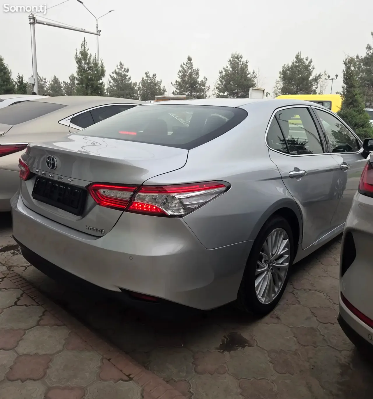 Toyota Camry 2018 · 2.5 AT