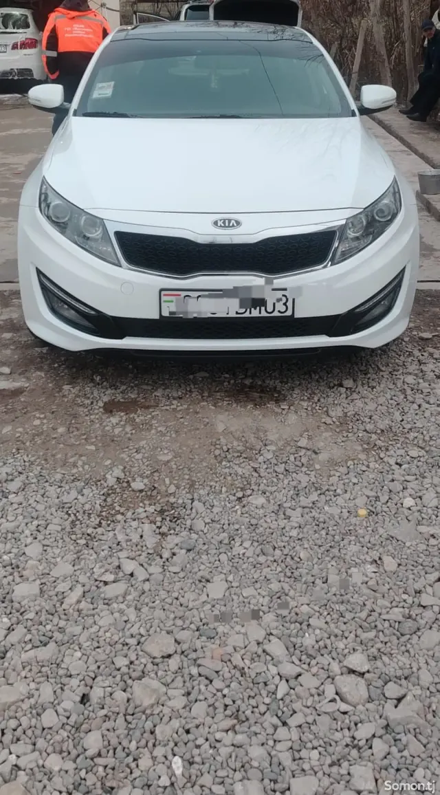 Kia K5 2011 · 2.0 AT