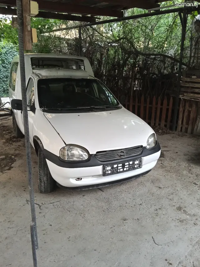 Opel Combo 1997 · 1.6 MT