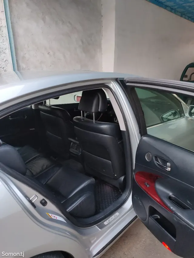 Lexus GS series 2006 · 3.0 AT