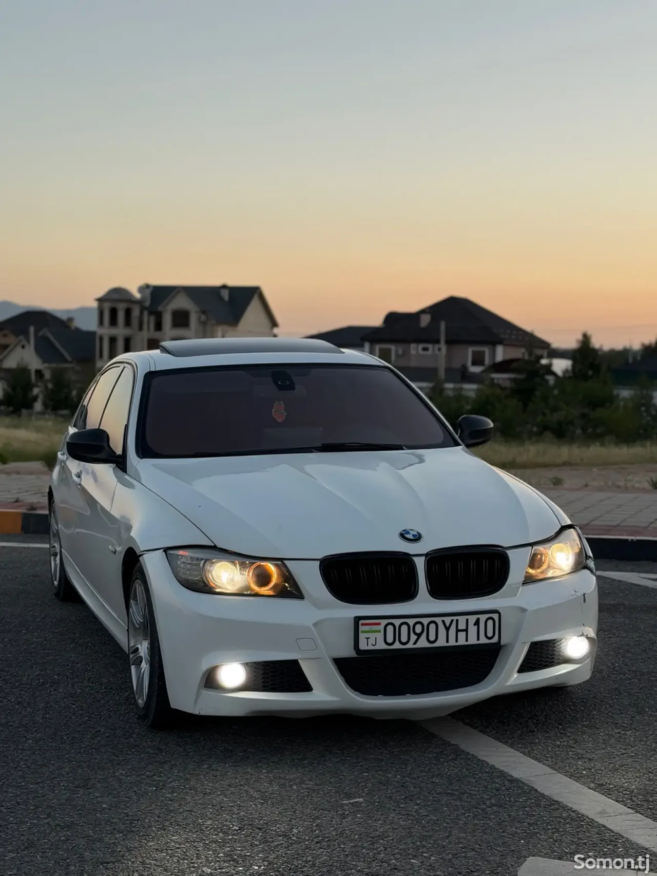 BMW 3 series 2010 · 2.0 AT
