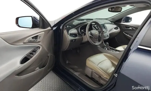 Chevrolet Malibu 2017 · 1.5 AT