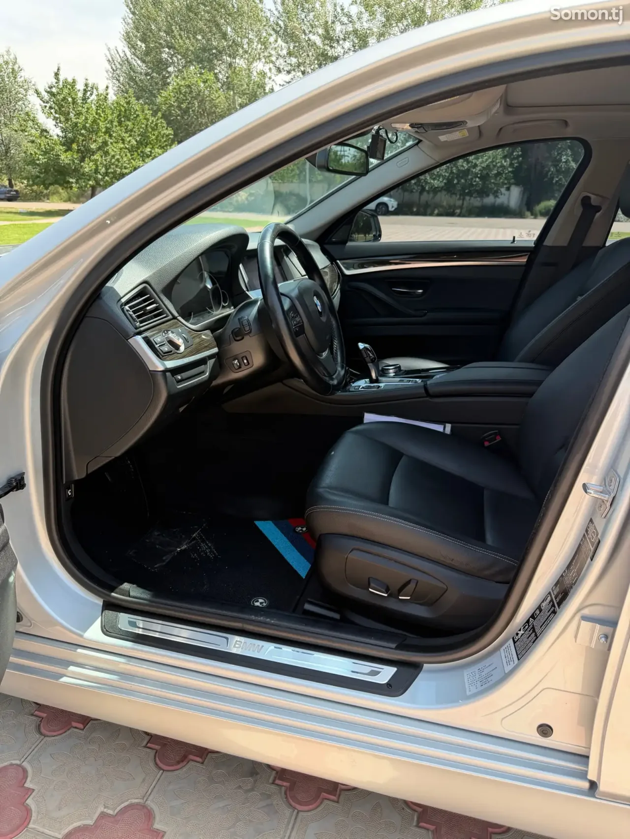 BMW 5 series 2015 · 2.0 AT
