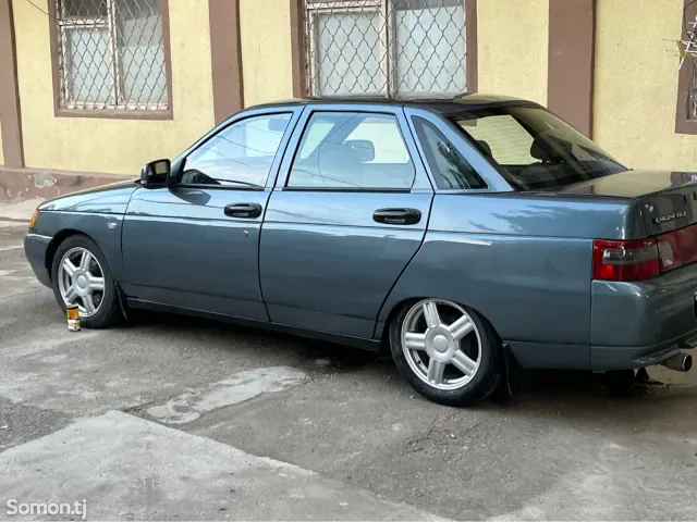 Lada (ВАЗ) 2110 2004 · 1.6 MT