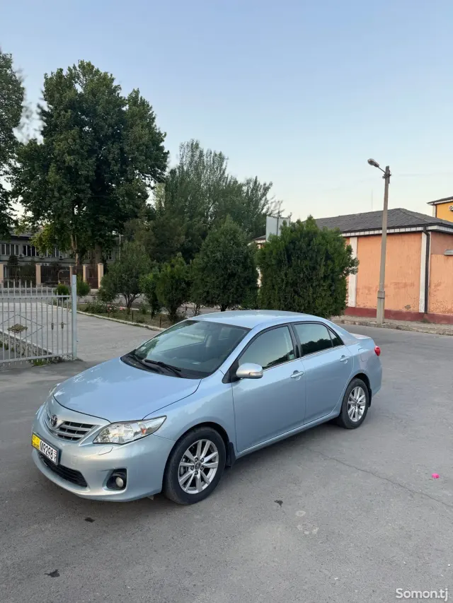 Toyota Corolla 2011 · 1.6 MT