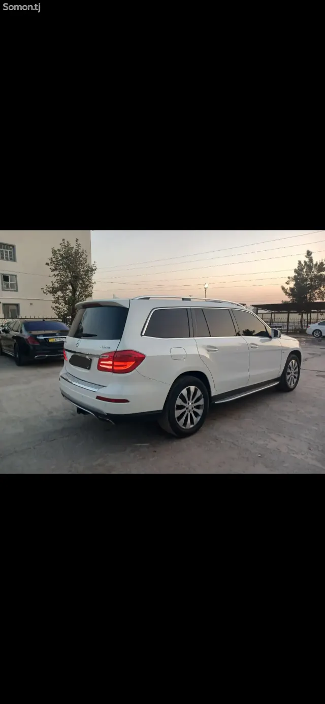 Mercedes-Benz GL class 2015 · 3.5 AT