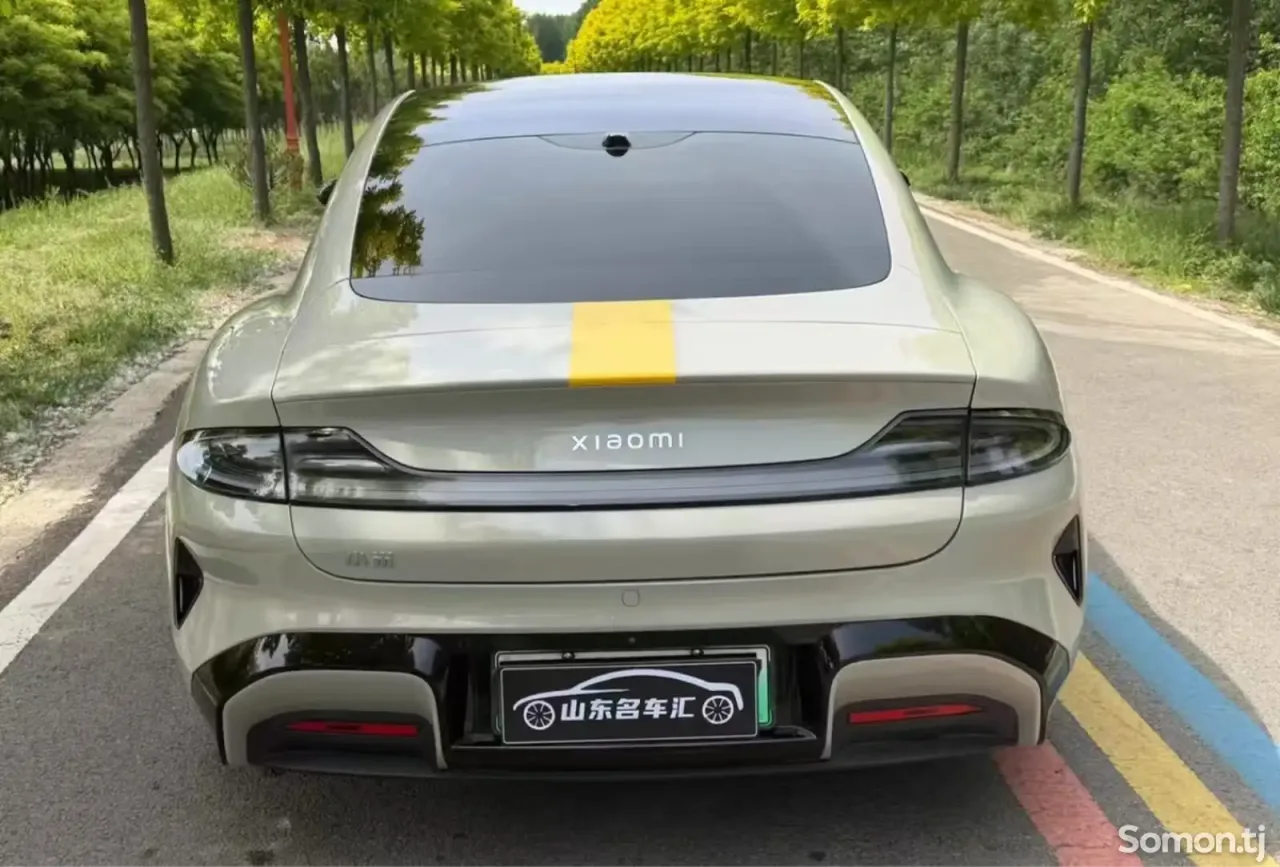Xiaomi SU7 2025 · AT