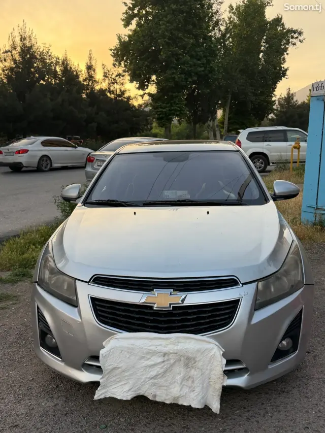 Chevrolet Cruze 2011 · 1.6 AT