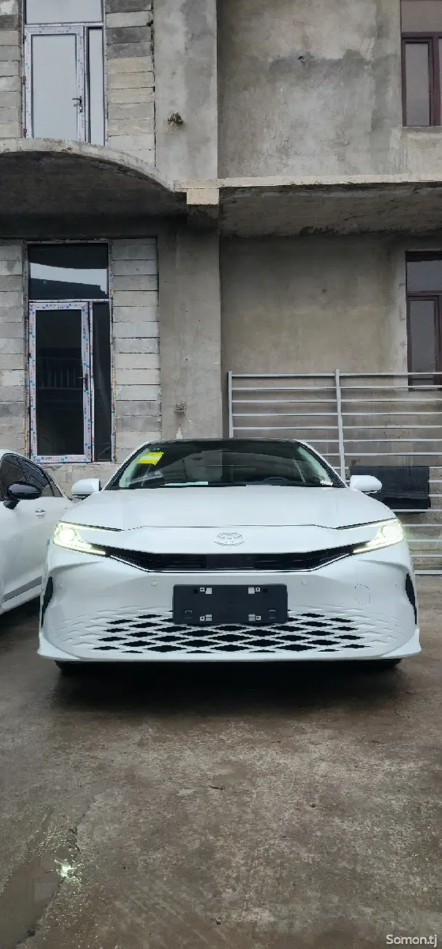 Toyota Camry 2026 · 2.5 AT